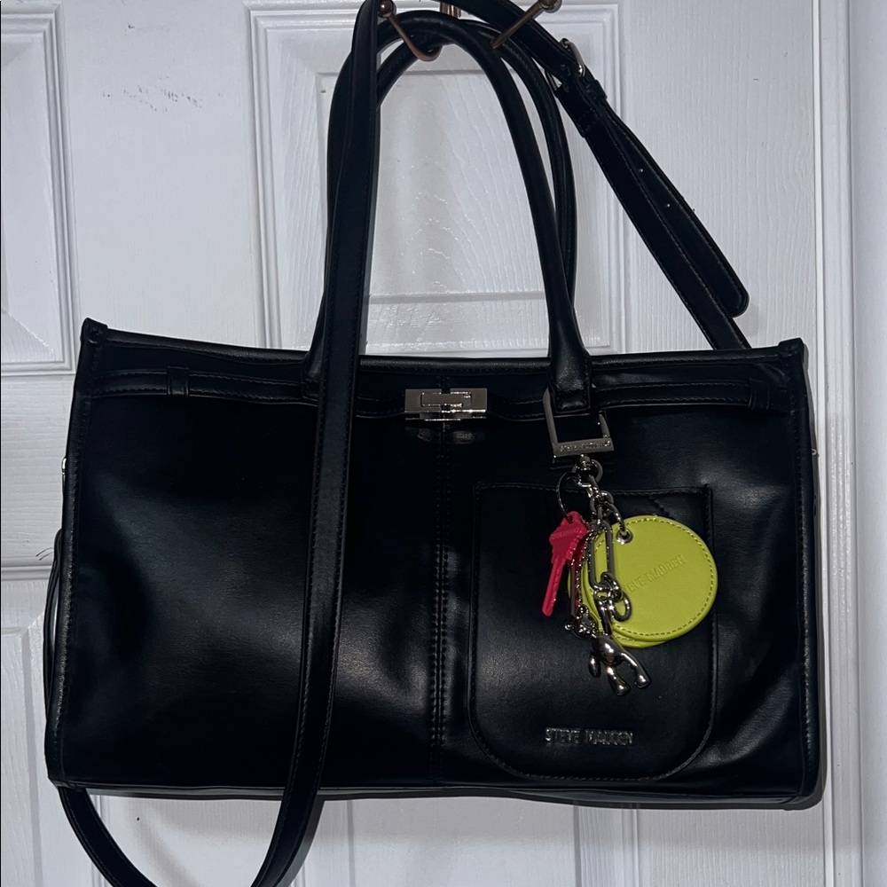 Steve Madden Sleek Black purse